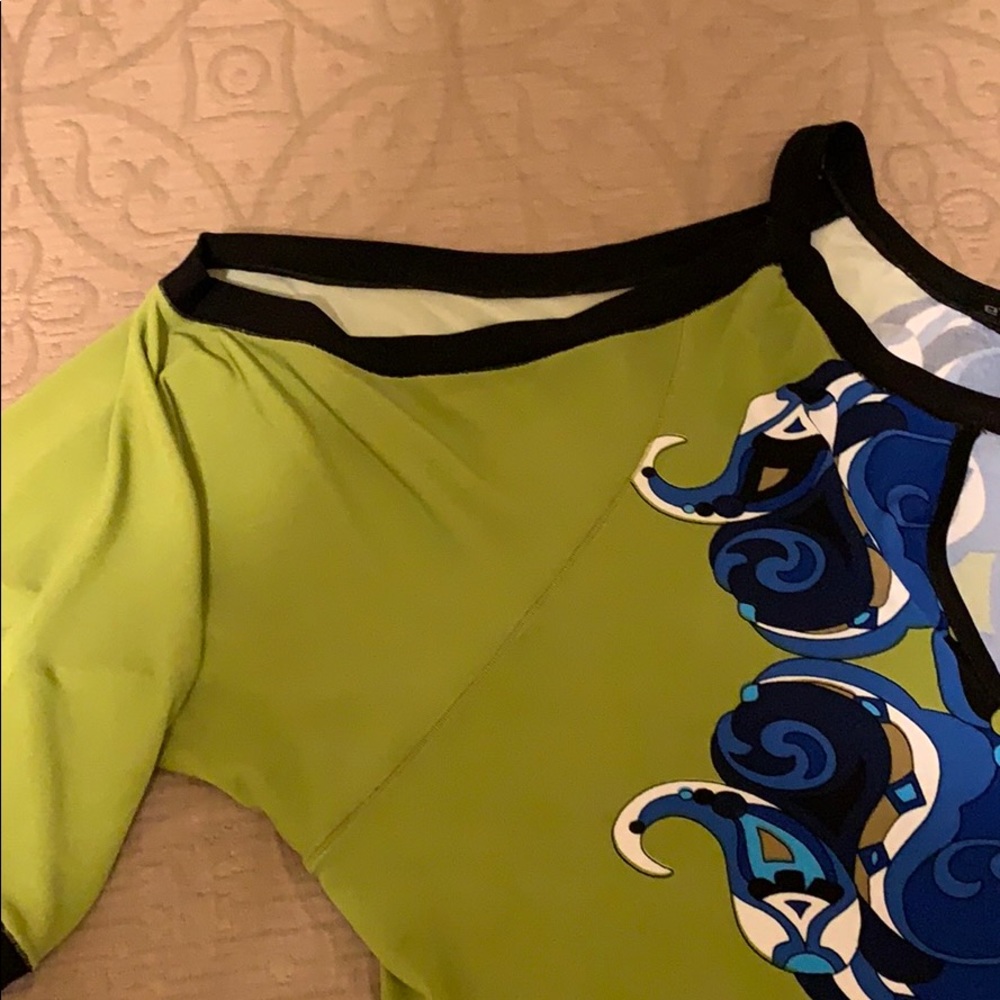 Tunic - Picture 3 of 6